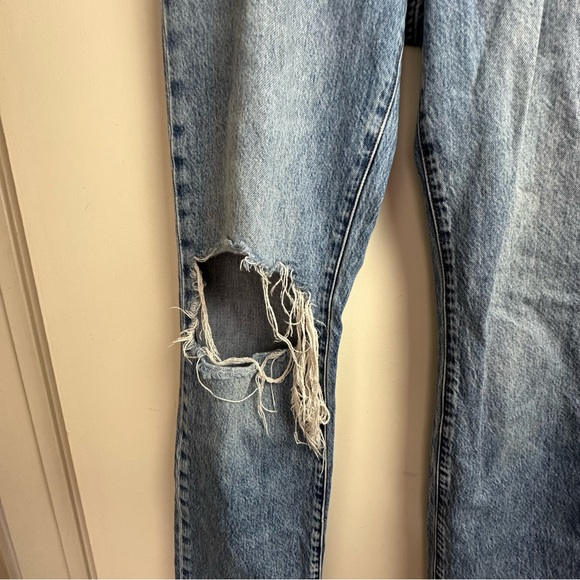 Triarchy Medium Wash Denim 100%Organic Cotton Blown Put Distressed Knee Jeans 27 - Picture 6 of 16